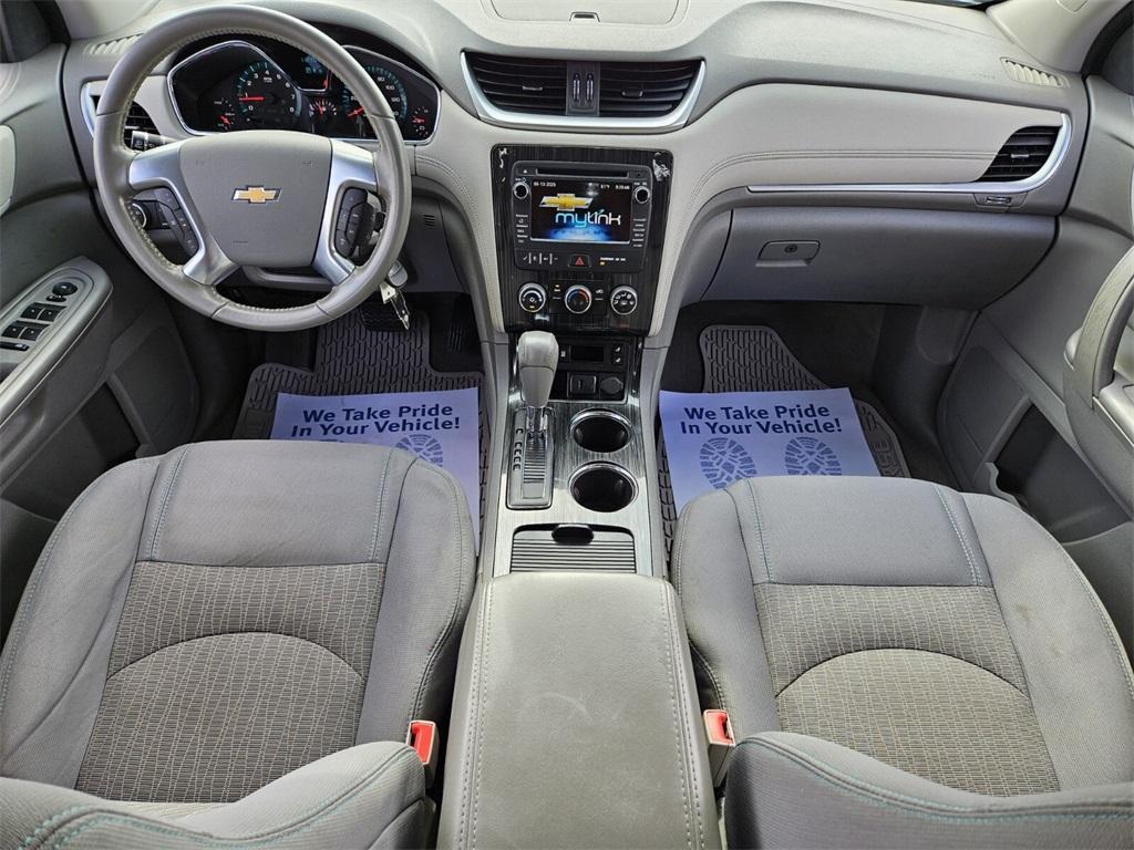 used 2015 Chevrolet Traverse car, priced at $8,888