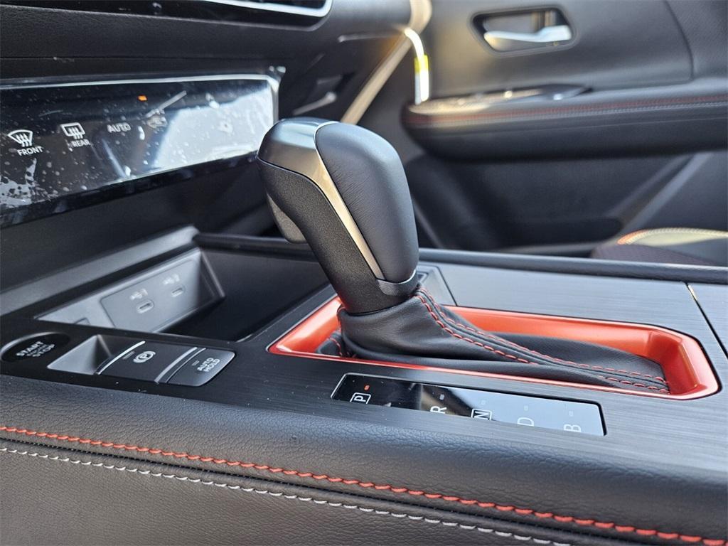 new 2025 Nissan Kicks car, priced at $32,640