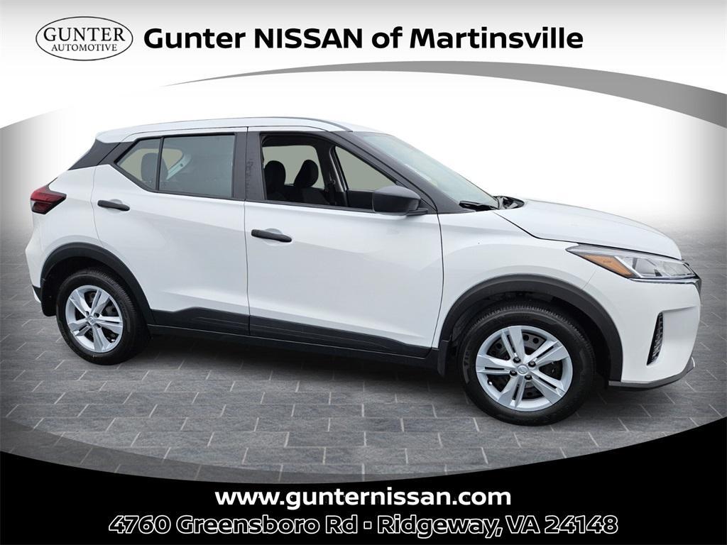 new 2025 Nissan Kicks Play car, priced at $23,850