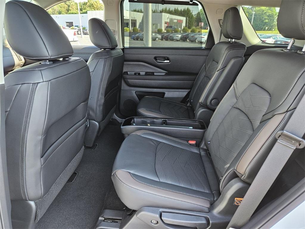 new 2025 Nissan Pathfinder car, priced at $54,910