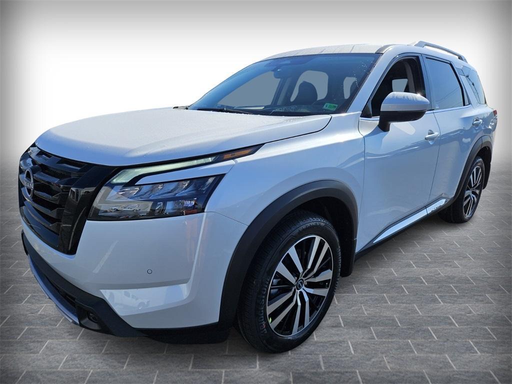 new 2025 Nissan Pathfinder car, priced at $54,910