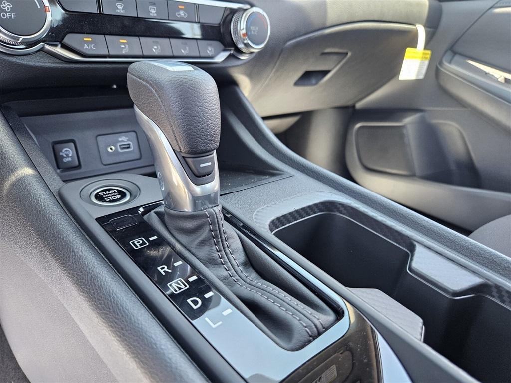new 2025 Nissan Sentra car, priced at $23,335