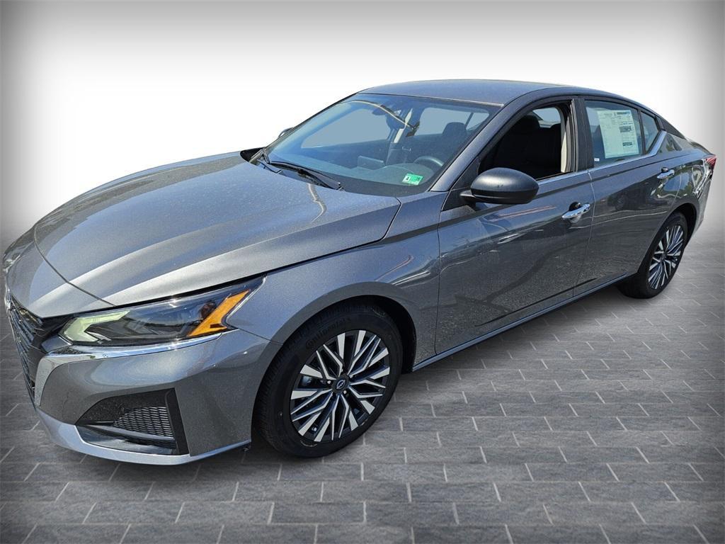 new 2025 Nissan Altima car, priced at $27,943