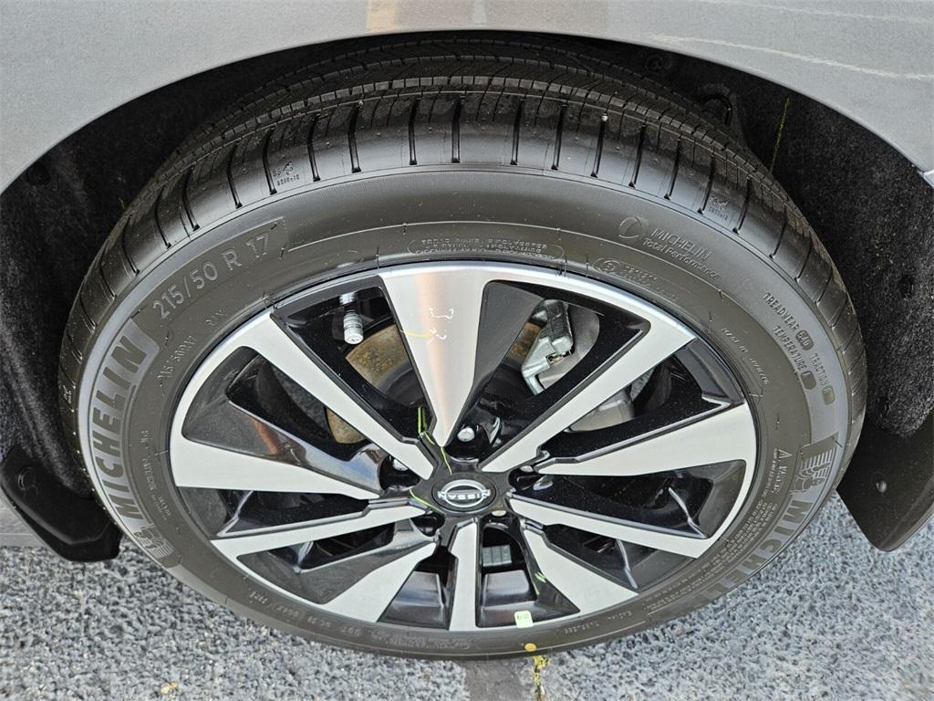new 2025 Nissan Sentra car, priced at $26,557