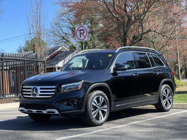 new 2024 Mercedes-Benz GLB 250 car, priced at $53,295