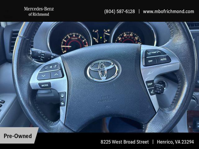 used 2011 Toyota Highlander car, priced at $10,995