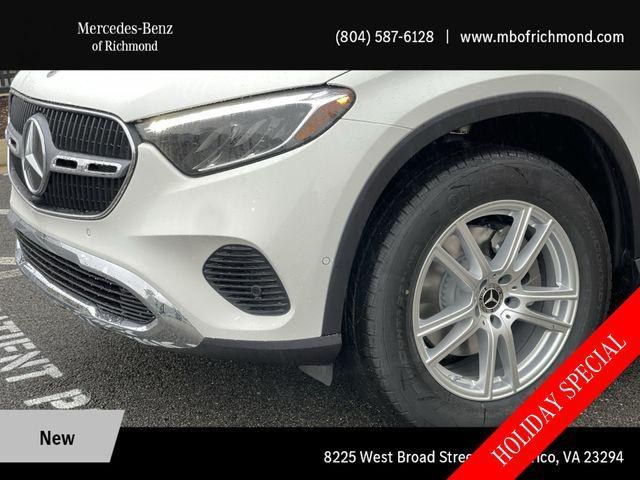 new 2025 Mercedes-Benz GLC 300 car