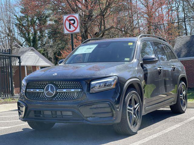 new 2024 Mercedes-Benz GLB 250 car, priced at $53,725