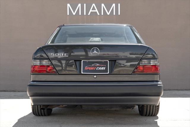 used 1992 Mercedes-Benz E-Class car