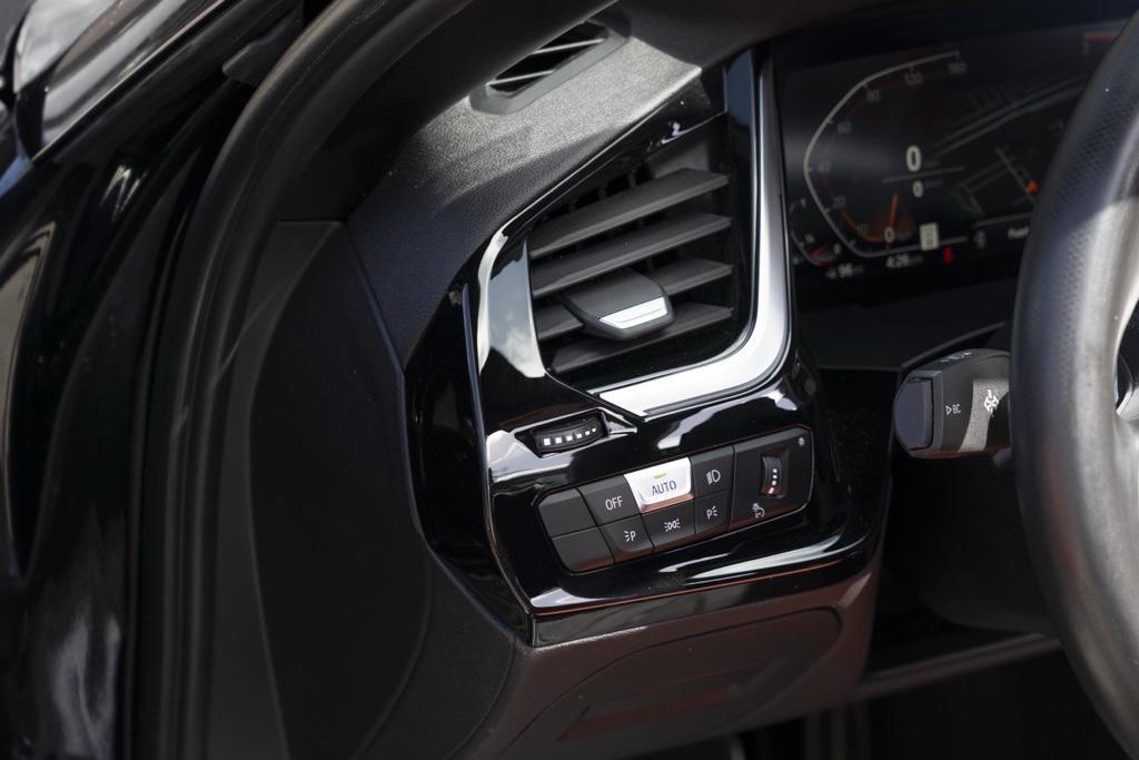 used 2019 BMW Z4 car, priced at $27,990