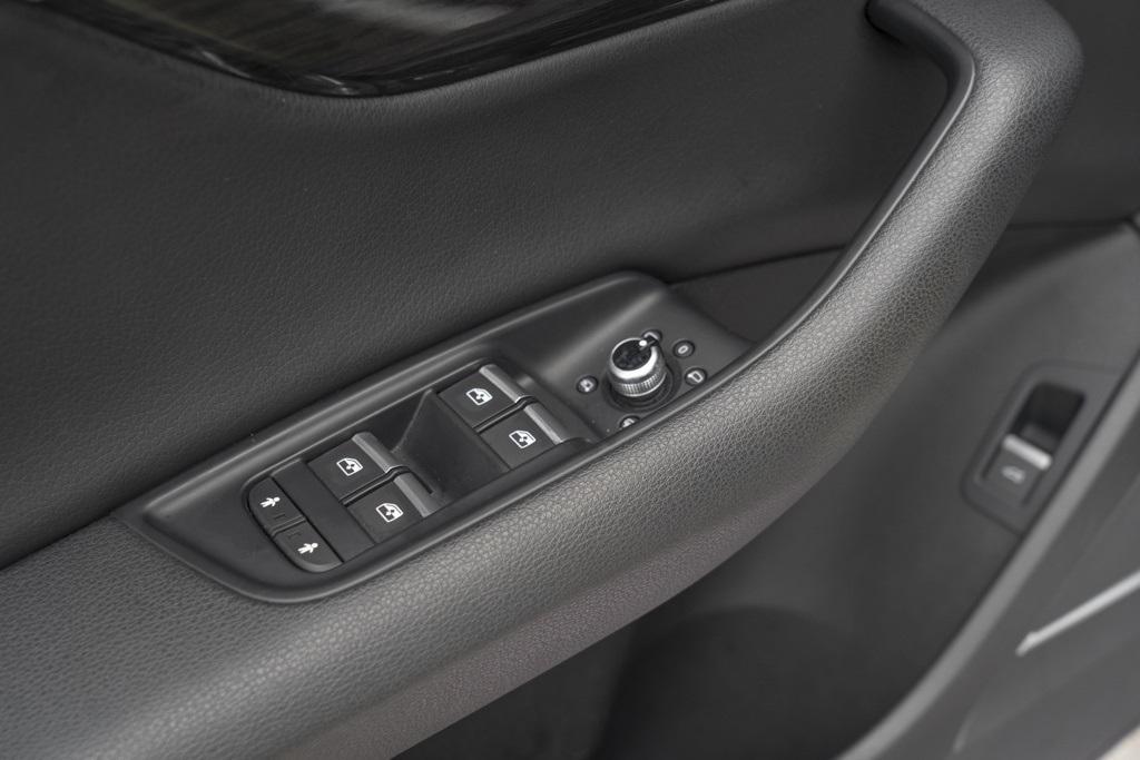 used 2017 Audi Q7 car, priced at $16,995