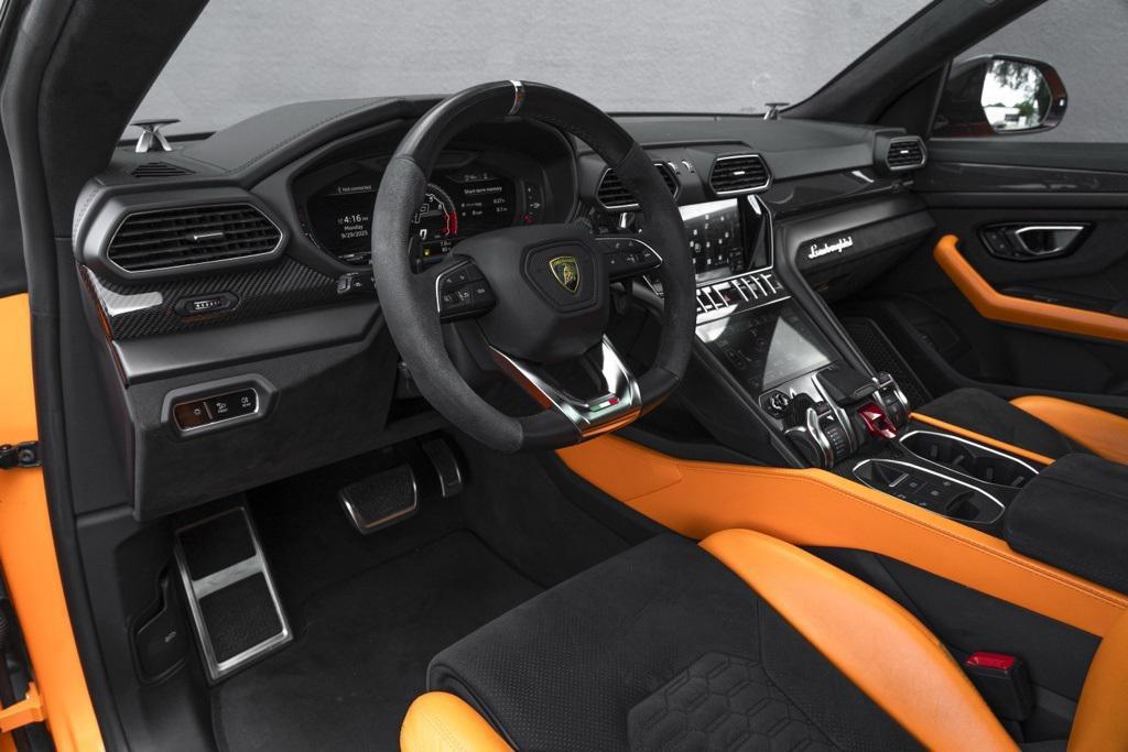 used 2021 Lamborghini Urus car, priced at $178,990