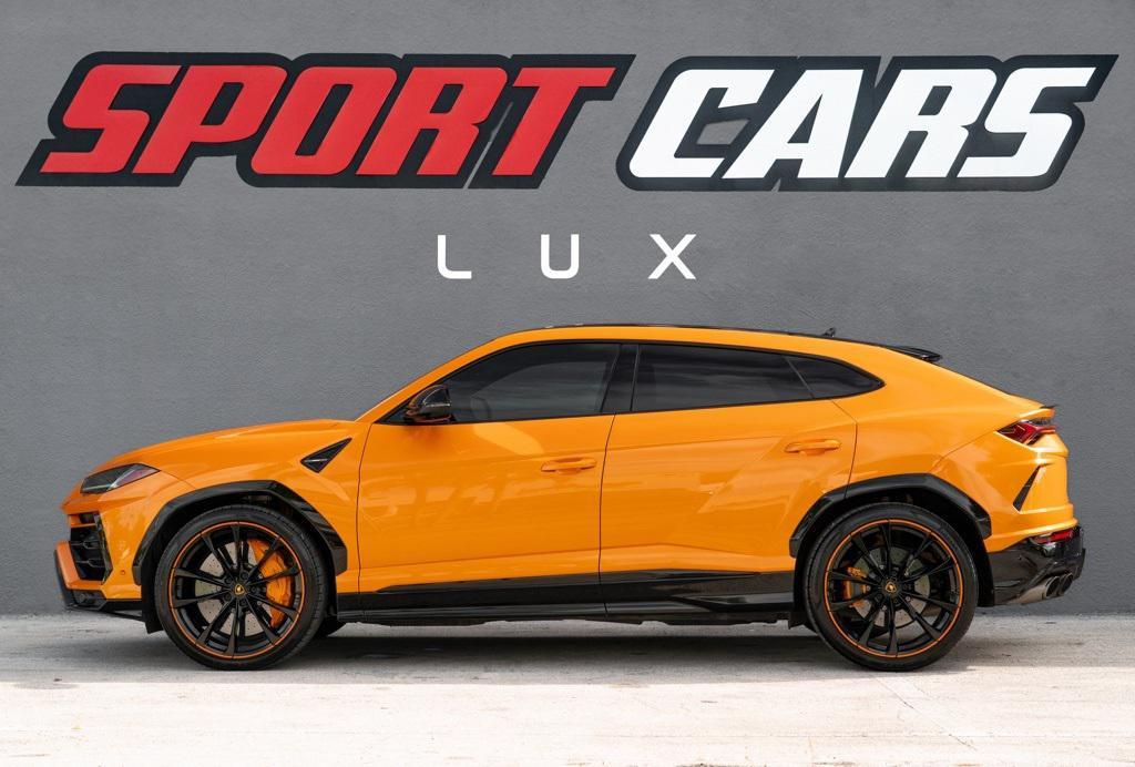 used 2021 Lamborghini Urus car, priced at $178,990