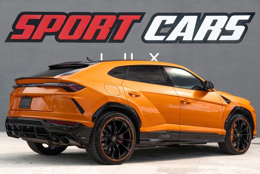 used 2021 Lamborghini Urus car, priced at $178,990