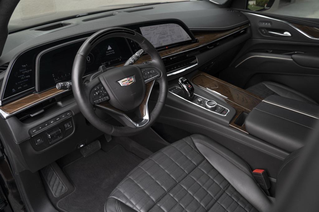 used 2023 Cadillac Escalade ESV car, priced at $88,990