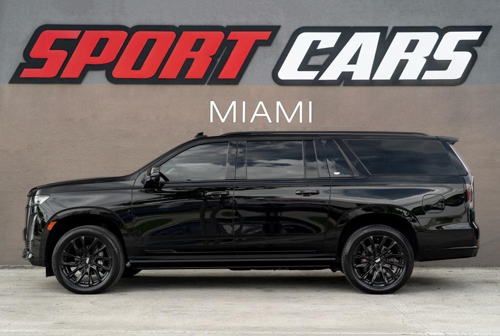 used 2023 Cadillac Escalade ESV car, priced at $88,990