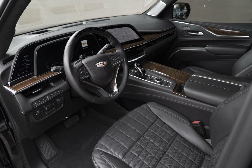 used 2023 Cadillac Escalade ESV car, priced at $88,990