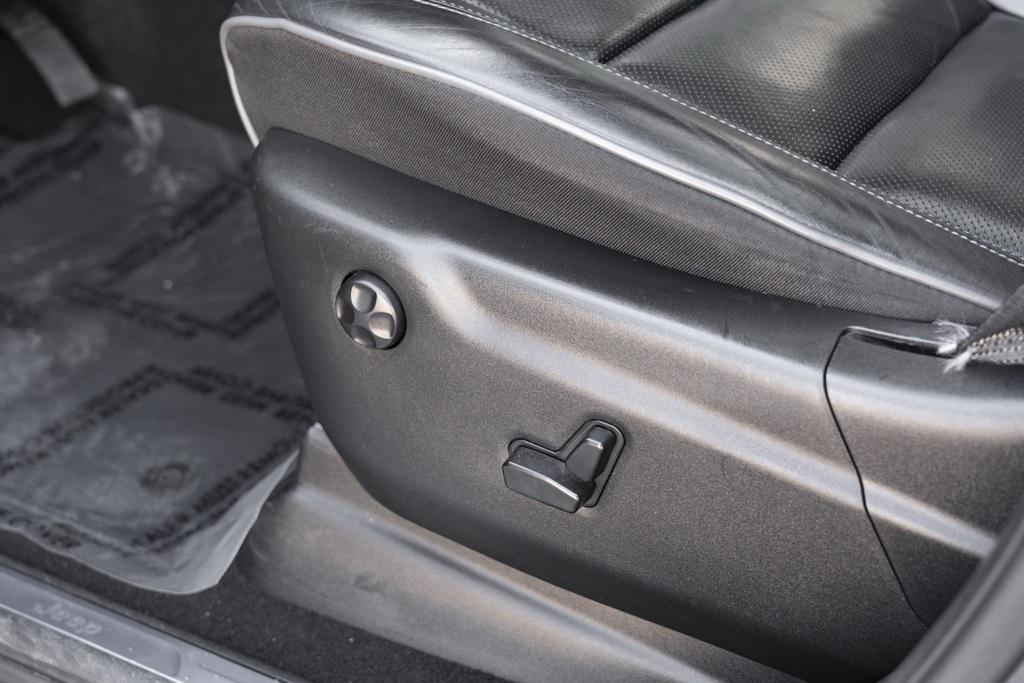 used 2020 Jeep Grand Cherokee car, priced at $23,490