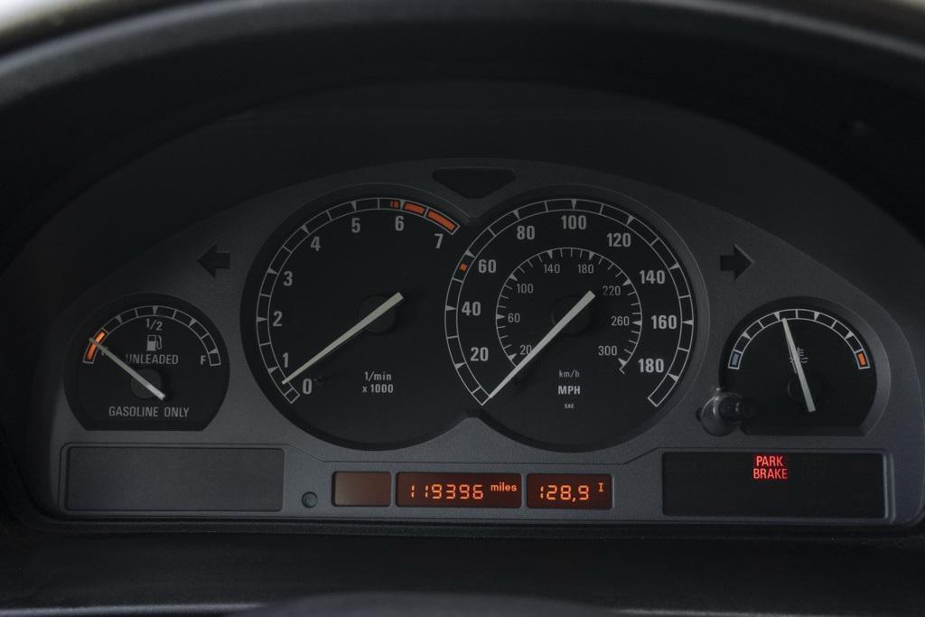 used 1992 BMW 850 car