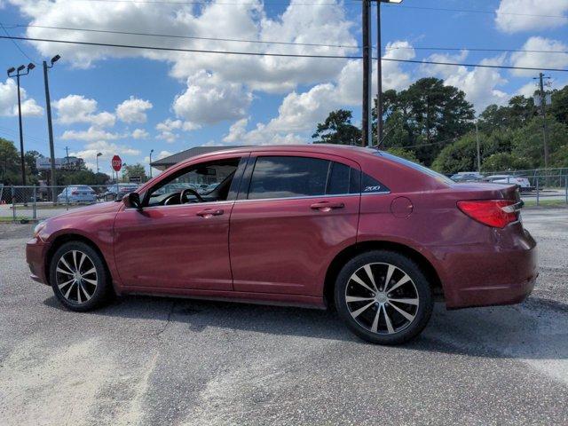 used 2013 Chrysler 200 car