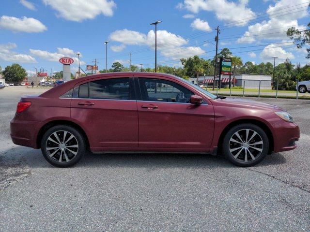 used 2013 Chrysler 200 car