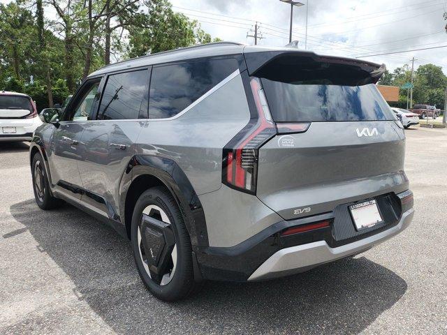 new 2024 Kia EV9 car, priced at $62,892