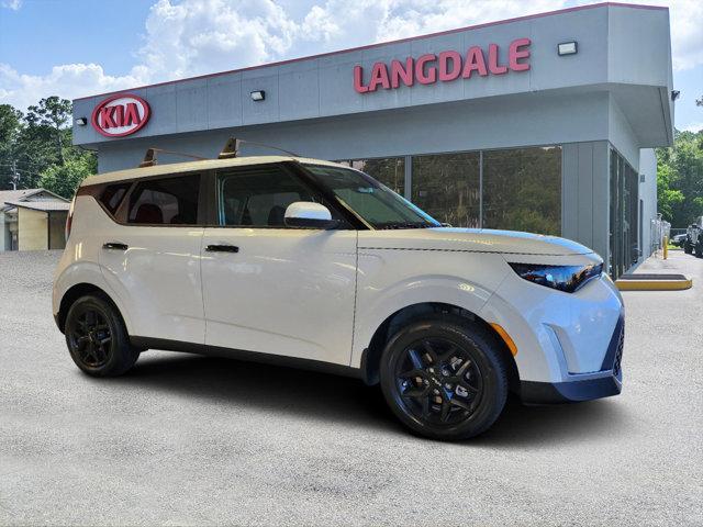 new 2025 Kia Soul car, priced at $24,428