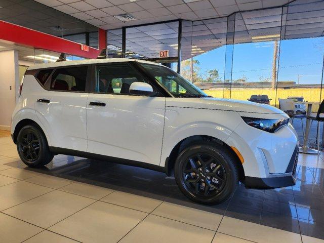 new 2025 Kia Soul car, priced at $24,428