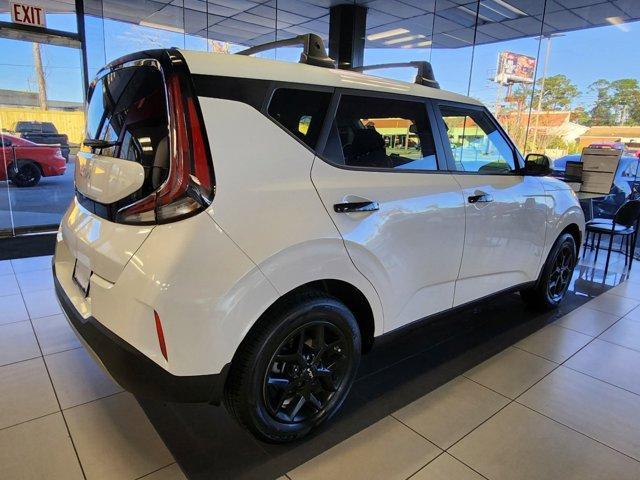 new 2025 Kia Soul car, priced at $24,428