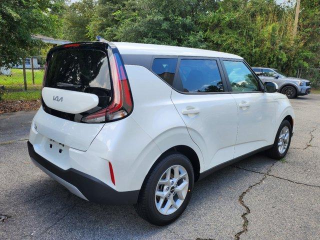 new 2025 Kia Soul car, priced at $21,617