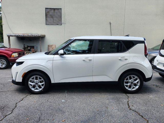 new 2025 Kia Soul car, priced at $21,617