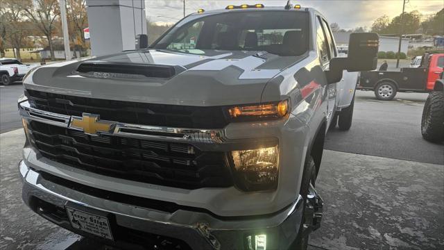 new 2025 Chevrolet Silverado 3500 car, priced at $72,330