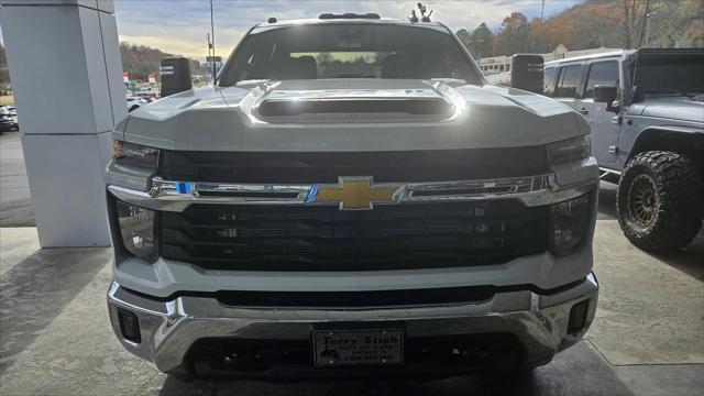 new 2025 Chevrolet Silverado 3500 car, priced at $70,583