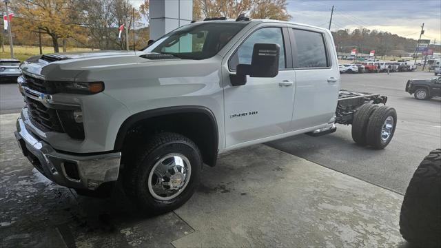 new 2025 Chevrolet Silverado 3500 car, priced at $70,583