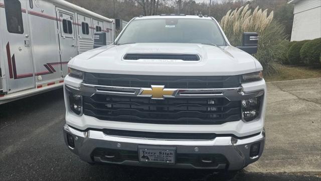 new 2025 Chevrolet Silverado 3500 car, priced at $76,470