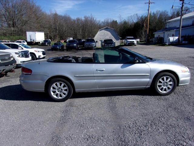 used 2005 Chrysler Sebring car