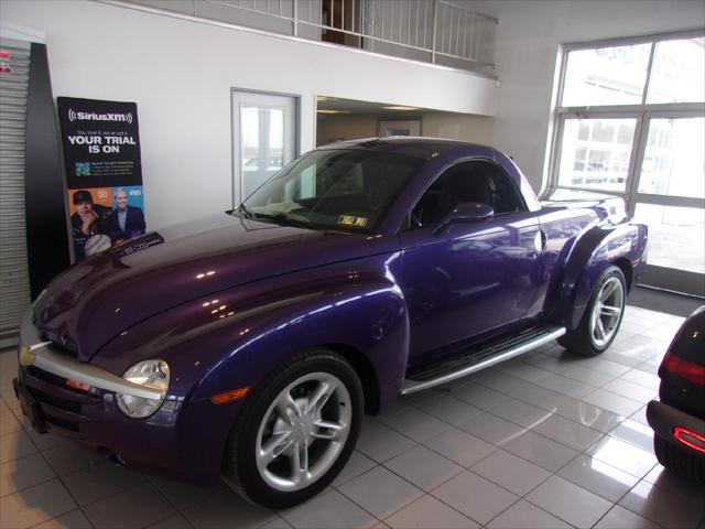 used 2004 Chevrolet SSR car