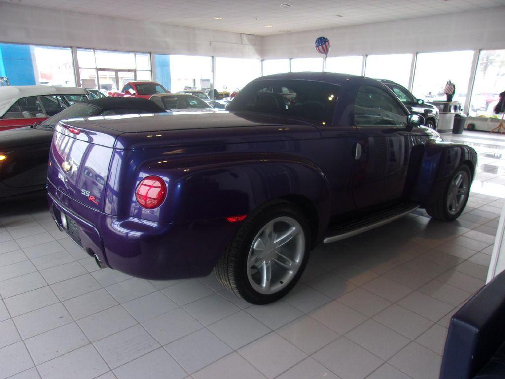 used 2004 Chevrolet SSR car