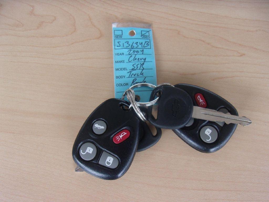 used 2004 Chevrolet SSR car