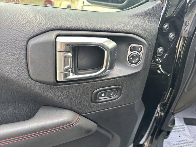 new 2025 Jeep Gladiator car, priced at $55,975