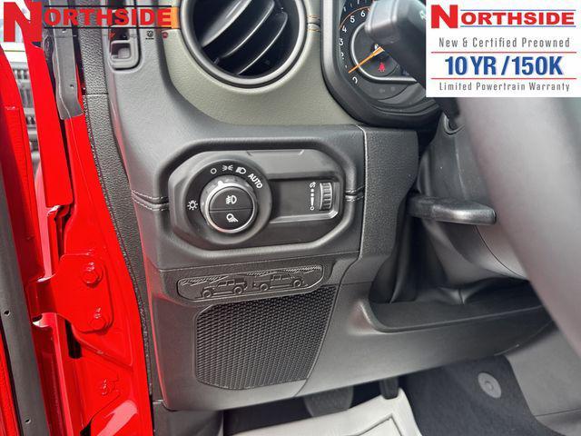 new 2025 Jeep Gladiator car, priced at $52,652