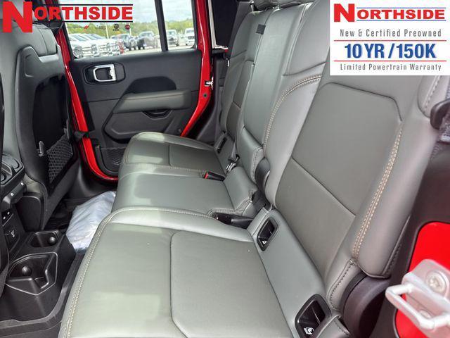 new 2025 Jeep Gladiator car, priced at $52,652