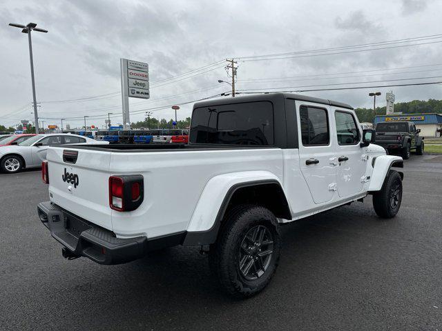 new 2024 Jeep Gladiator car, priced at $45,002