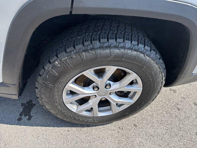used 2021 Jeep Grand Cherokee L car, priced at $33,995