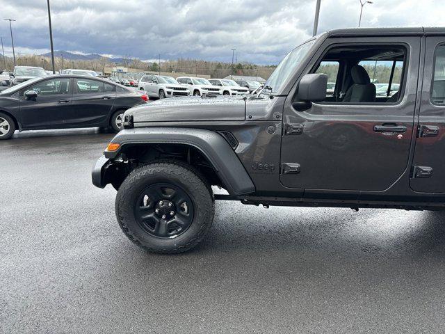 new 2024 Jeep Gladiator car, priced at $40,652