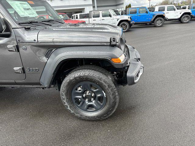 new 2024 Jeep Gladiator car, priced at $40,652