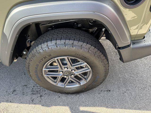new 2025 Jeep Wrangler car, priced at $42,950