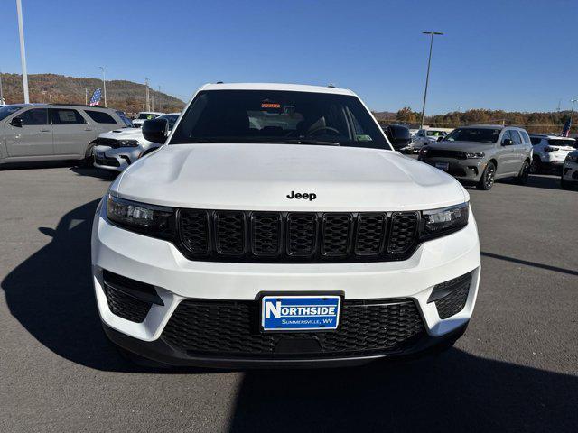 new 2025 Jeep Grand Cherokee car, priced at $45,080