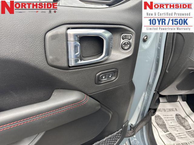 new 2025 Jeep Gladiator car, priced at $52,652