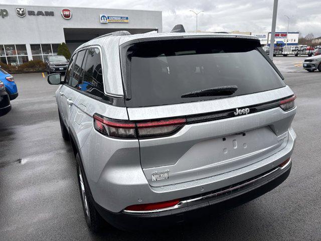 new 2025 Jeep Grand Cherokee car, priced at $41,470